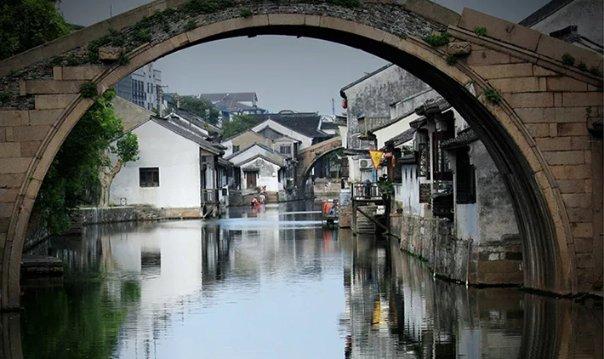 挺进地牢